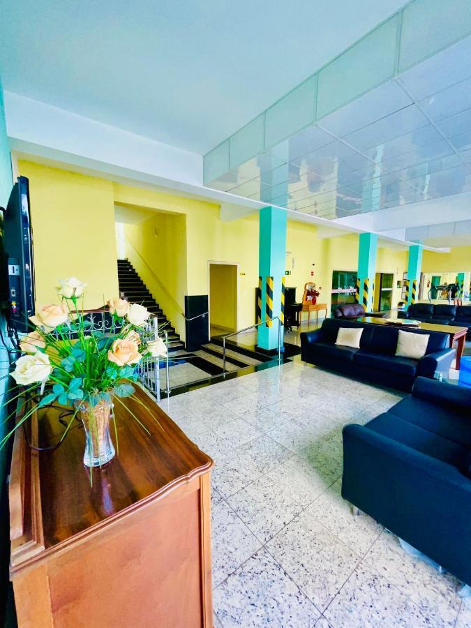 Alvorada Palace De Pocos 酒店